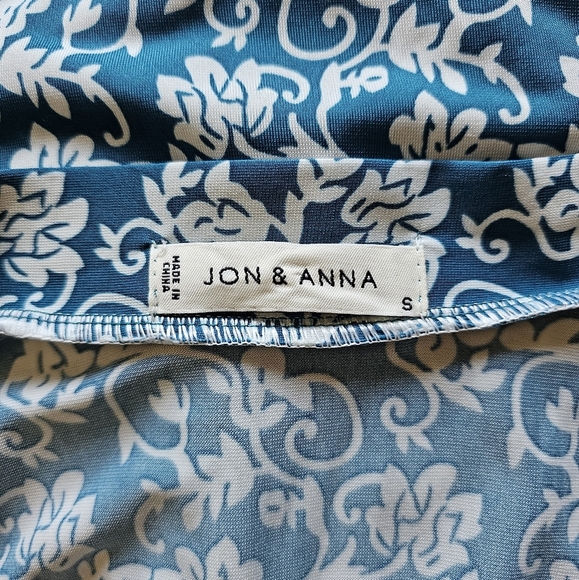 Jon & Anna Tie Back Blue Floral Stretch 3/4 Sleeve Dress - Picture 2 of 12